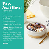 Serving suggestion with acai powder used in a smoothie bowl, next to a text card highlighting recipe benefits.

