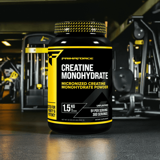 Build Fast Formula Creatine Monohydrate 100% Pure Micronized supplement jar showcased in a high-performance gym environment.
